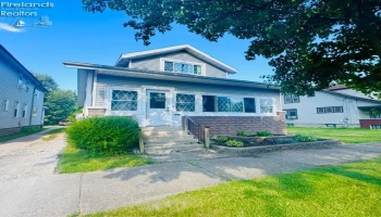 816 Warren Street, Sandusky, 44870, 4 Bedrooms Bedrooms, ,2 BathroomsBathrooms,Residential,For Sale,Warren,20262996
