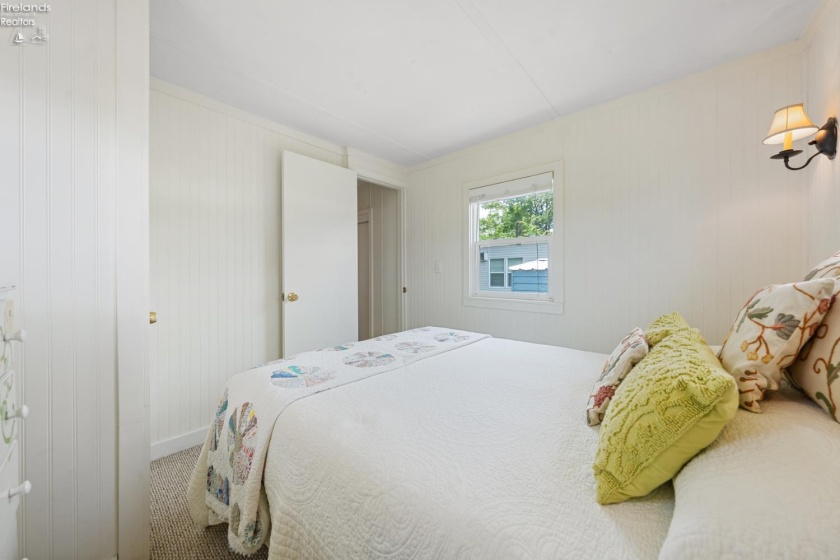 2175 Catawba Road, Port Clinton, 43452, 2 Bedrooms Bedrooms, ,1 BathroomBathrooms,Residential,For Sale,Catawba,20262941