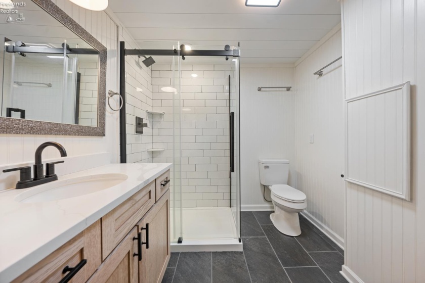 2175 Catawba Road, Port Clinton, 43452, 2 Bedrooms Bedrooms, ,1 BathroomBathrooms,Residential,For Sale,Catawba,20262941