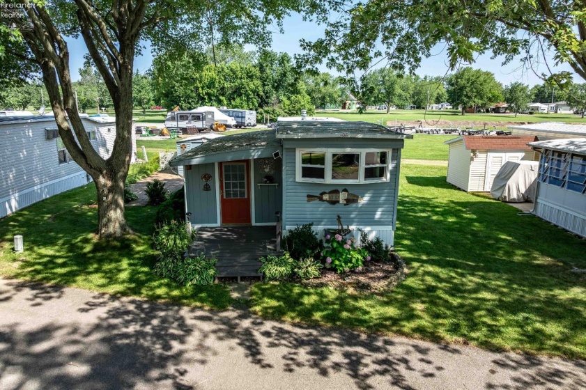2175 Catawba Road, Port Clinton, 43452, 2 Bedrooms Bedrooms, ,1 BathroomBathrooms,Residential,For Sale,Catawba,20262941