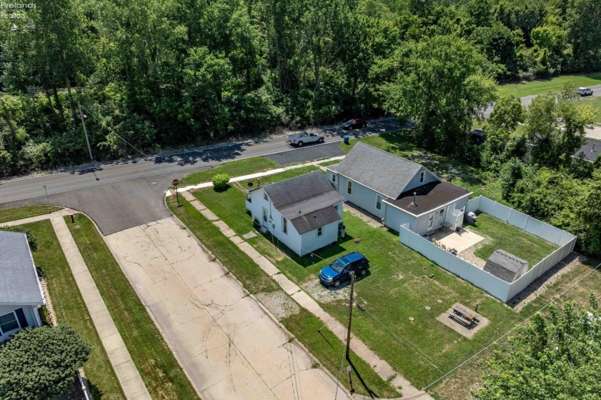 1017 State Street, Port Clinton, 43452, 2 Bedrooms Bedrooms, ,1 BathroomBathrooms,Residential,For Sale,State,20262986
