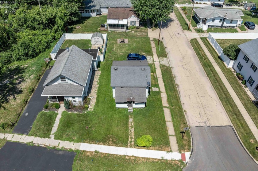 1017 State Street, Port Clinton, 43452, 2 Bedrooms Bedrooms, ,1 BathroomBathrooms,Residential,For Sale,State,20262986