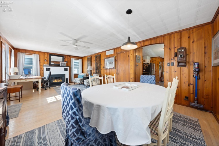 229 Sackett Road, Marblehead, 43440, 2 Bedrooms Bedrooms, ,2 BathroomsBathrooms,Residential,For Sale,Sackett,20262982