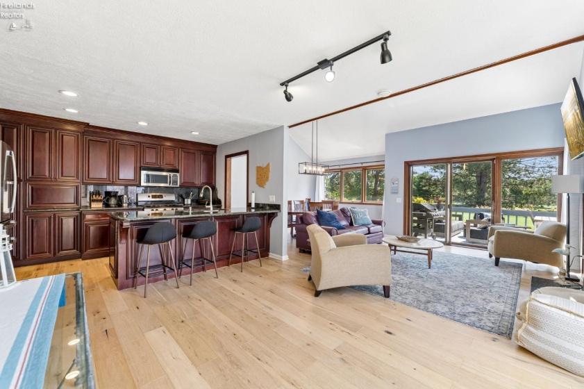 508 Mariner Village, Huron, 44839, 2 Bedrooms Bedrooms, ,3 BathroomsBathrooms,Residential,For Sale,Mariner Village,20263000