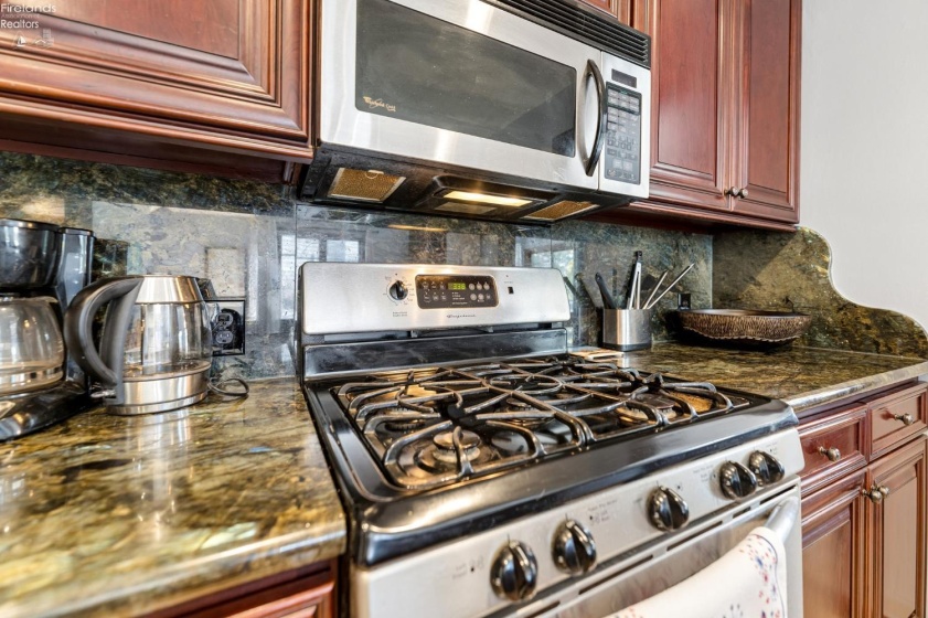 508 Mariner Village, Huron, 44839, 2 Bedrooms Bedrooms, ,3 BathroomsBathrooms,Residential,For Sale,Mariner Village,20263000