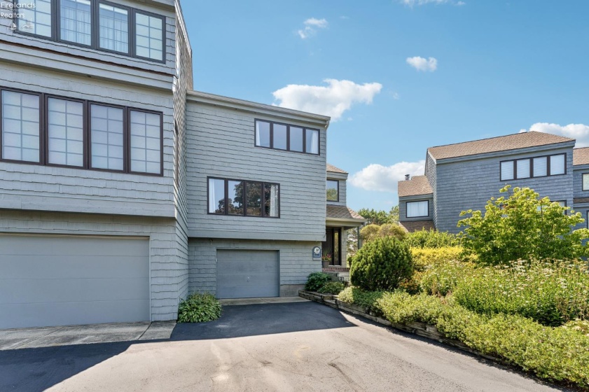 508 Mariner Village, Huron, 44839, 2 Bedrooms Bedrooms, ,3 BathroomsBathrooms,Residential,For Sale,Mariner Village,20263000