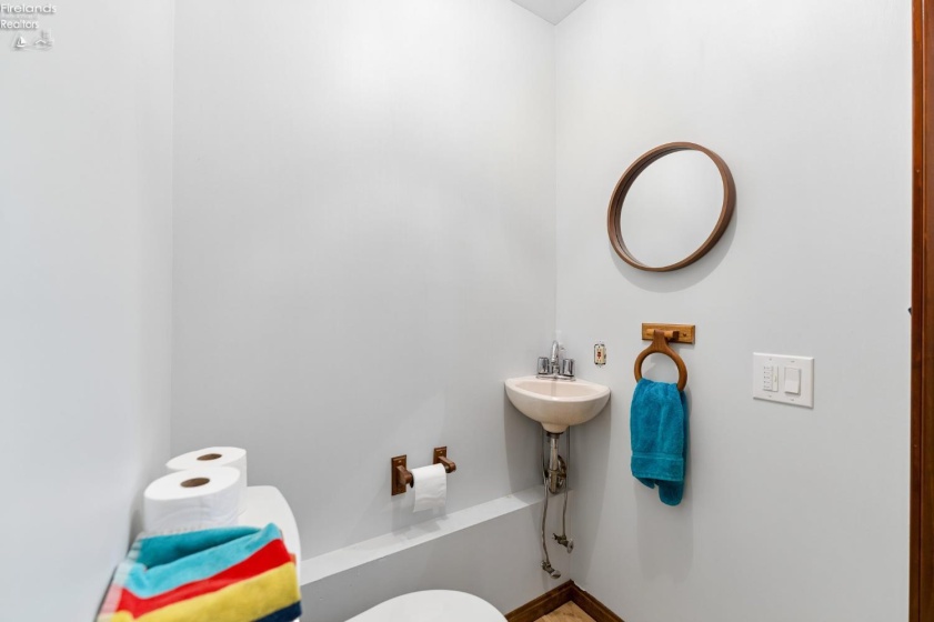 508 Mariner Village, Huron, 44839, 2 Bedrooms Bedrooms, ,3 BathroomsBathrooms,Residential,For Sale,Mariner Village,20263000
