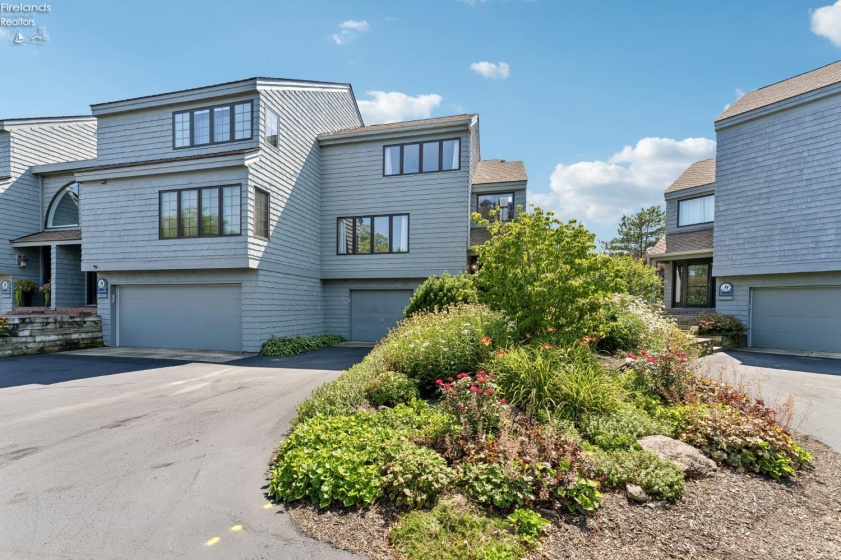 508 Mariner Village, Huron, 44839, 2 Bedrooms Bedrooms, ,3 BathroomsBathrooms,Residential,For Sale,Mariner Village,20263000