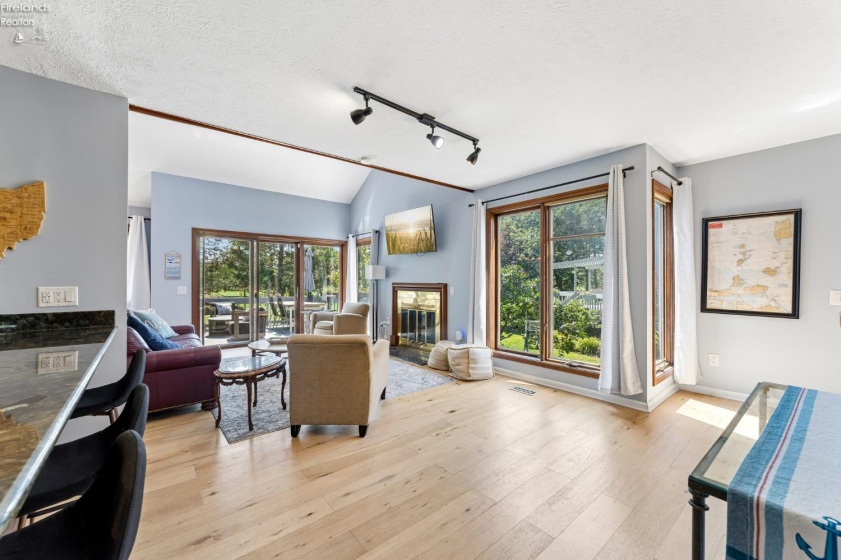 508 Mariner Village, Huron, 44839, 2 Bedrooms Bedrooms, ,3 BathroomsBathrooms,Residential,For Sale,Mariner Village,20263000