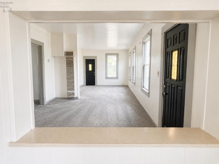 908 Ontario Street, Sandusky, 44870, 2 Bedrooms Bedrooms, ,1 BathroomBathrooms,Residential,For Sale,Ontario,20263002