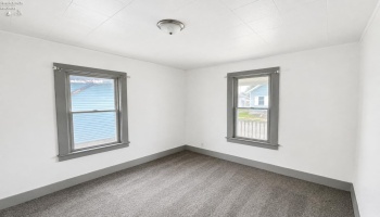 908 Ontario Street, Sandusky, 44870, 2 Bedrooms Bedrooms, ,1 BathroomBathrooms,Residential,For Sale,Ontario,20263002