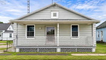 908 Ontario Street, Sandusky, 44870, 2 Bedrooms Bedrooms, ,1 BathroomBathrooms,Residential,For Sale,Ontario,20263002