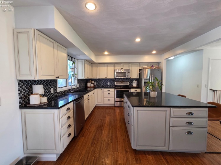 4350 County Road 175, Clyde, 43410, 4 Bedrooms Bedrooms, ,3 BathroomsBathrooms,Residential,For Sale,County Road 175,20262649