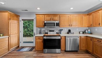 419 Miami Place, Huron, 44839, 2 Bedrooms Bedrooms, ,2 BathroomsBathrooms,Residential,For Sale,Miami,20262765