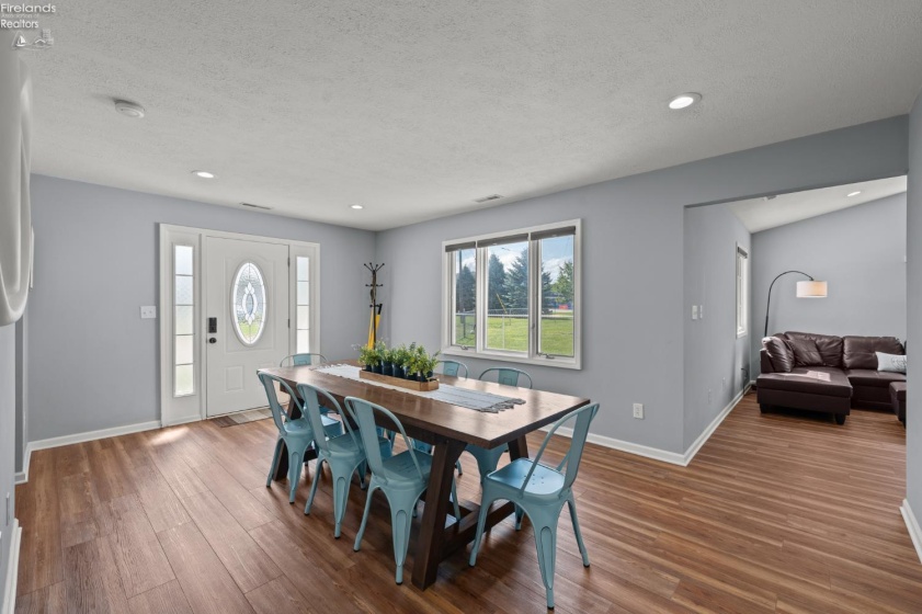 419 Miami Place, Huron, 44839, 2 Bedrooms Bedrooms, ,2 BathroomsBathrooms,Residential,For Sale,Miami,20262765