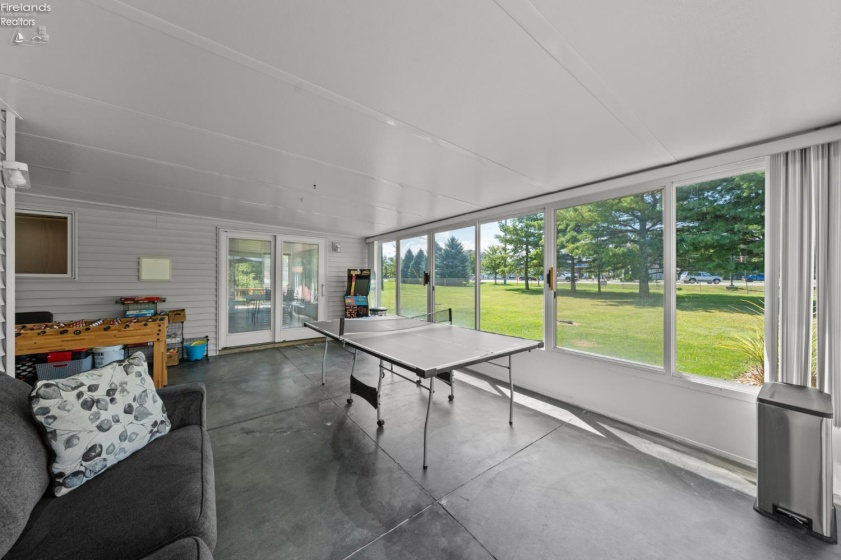 419 Miami Place, Huron, 44839, 2 Bedrooms Bedrooms, ,2 BathroomsBathrooms,Residential,For Sale,Miami,20262765