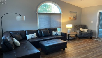 419 Miami Place, Huron, 44839, 2 Bedrooms Bedrooms, ,2 BathroomsBathrooms,Residential,For Sale,Miami,20262765