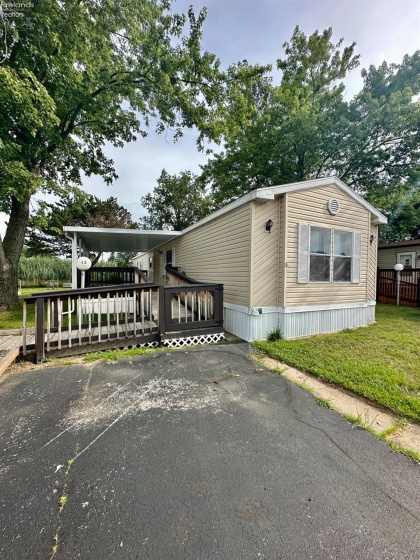 1730 Port Clinton Rd., Fremont, 43420, ,2 BathroomsBathrooms,Residential,For Sale,Port Clinton Rd.,20263009