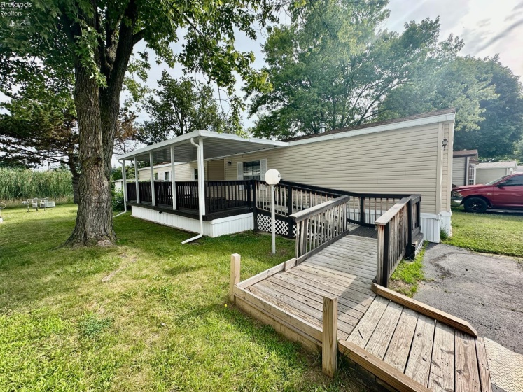 1730 Port Clinton Rd., Fremont, 43420, ,2 BathroomsBathrooms,Residential,For Sale,Port Clinton Rd.,20263009