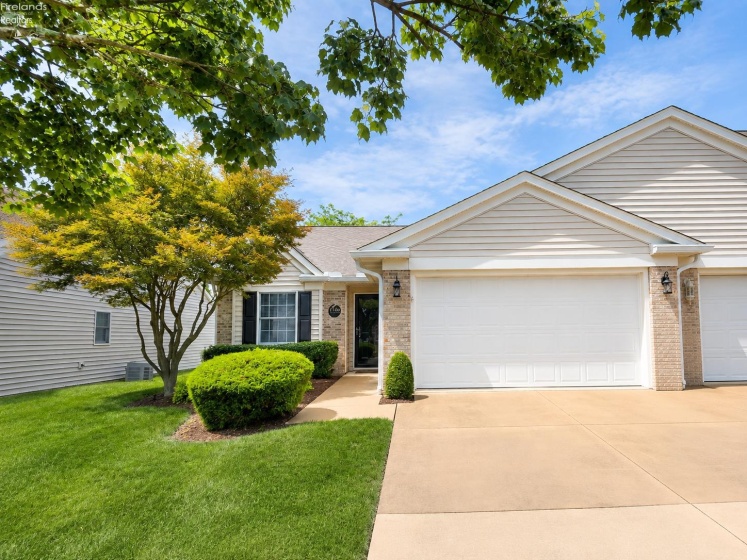 2106 Lakefield Drive, Huron, 44839, 2 Bedrooms Bedrooms, ,2 BathroomsBathrooms,Residential,For Sale,Lakefield,20263004