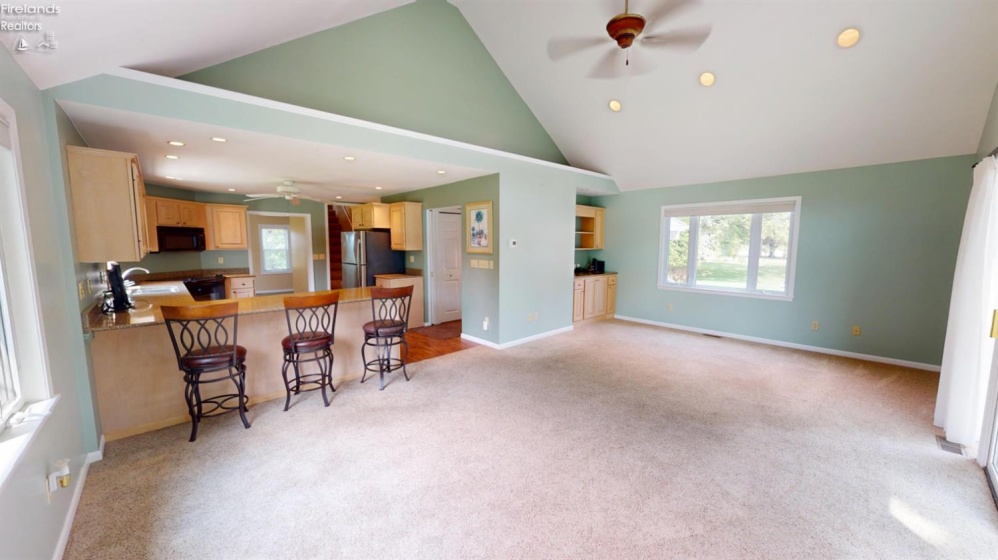 2049 Whittaker Drive, Fremont, 43420, 3 Bedrooms Bedrooms, ,2 BathroomsBathrooms,Residential,For Sale,Whittaker,20262881