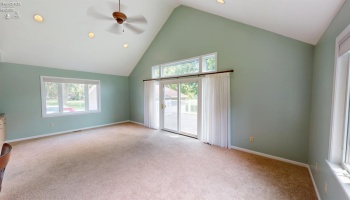 2049 Whittaker Drive, Fremont, 43420, 3 Bedrooms Bedrooms, ,2 BathroomsBathrooms,Residential,For Sale,Whittaker,20262881