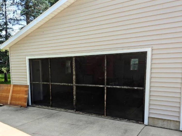 2049 Whittaker Drive, Fremont, 43420, 3 Bedrooms Bedrooms, ,2 BathroomsBathrooms,Residential,For Sale,Whittaker,20262881