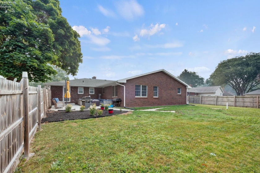 749 Riverside Drive, Woodville, 43469, 5 Bedrooms Bedrooms, ,3 BathroomsBathrooms,Residential,For Sale,Riverside,20263007