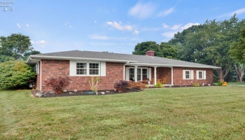 749 Riverside Drive, Woodville, 43469, 5 Bedrooms Bedrooms, ,3 BathroomsBathrooms,Residential,For Sale,Riverside,20263007