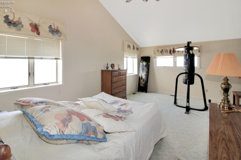 1909 Harbor Road, Port Clinton, 43452, 3 Bedrooms Bedrooms, ,3 BathroomsBathrooms,Residential,For Sale,Harbor,20263016