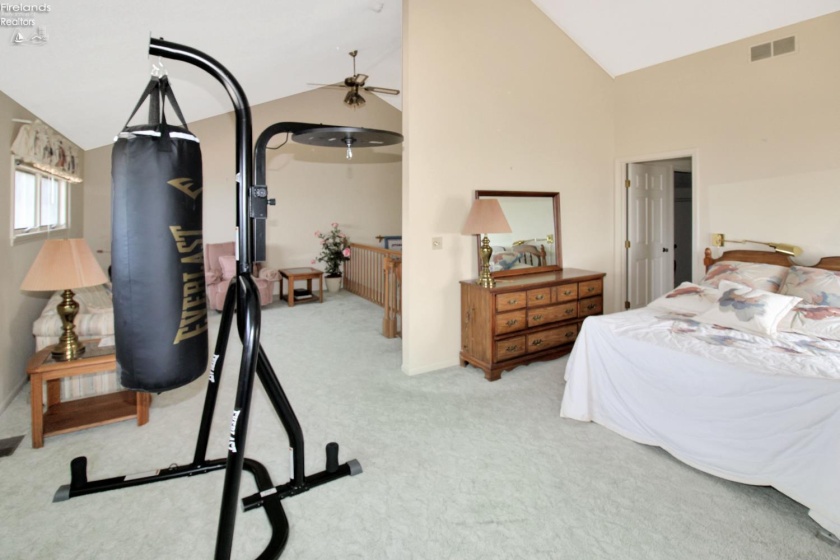 1909 Harbor Road, Port Clinton, 43452, 3 Bedrooms Bedrooms, ,3 BathroomsBathrooms,Residential,For Sale,Harbor,20263016