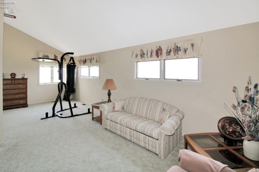 1909 Harbor Road, Port Clinton, 43452, 3 Bedrooms Bedrooms, ,3 BathroomsBathrooms,Residential,For Sale,Harbor,20263016