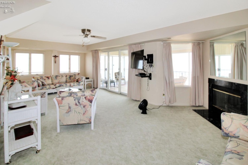 1909 Harbor Road, Port Clinton, 43452, 3 Bedrooms Bedrooms, ,3 BathroomsBathrooms,Residential,For Sale,Harbor,20263016