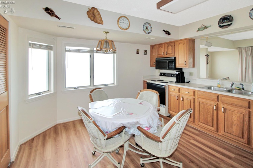 1909 Harbor Road, Port Clinton, 43452, 3 Bedrooms Bedrooms, ,3 BathroomsBathrooms,Residential,For Sale,Harbor,20263016