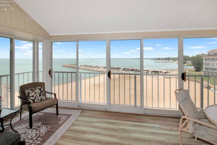 1909 Harbor Road, Port Clinton, 43452, 3 Bedrooms Bedrooms, ,3 BathroomsBathrooms,Residential,For Sale,Harbor,20263016