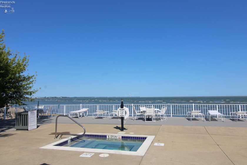 1909 Harbor Road, Port Clinton, 43452, 3 Bedrooms Bedrooms, ,3 BathroomsBathrooms,Residential,For Sale,Harbor,20263016