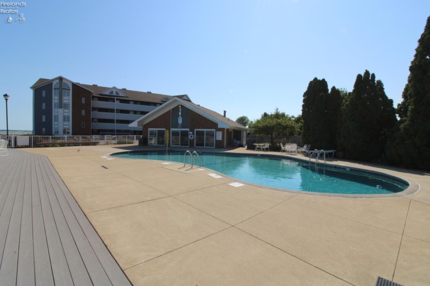 1909 Harbor Road, Port Clinton, 43452, 3 Bedrooms Bedrooms, ,3 BathroomsBathrooms,Residential,For Sale,Harbor,20263016
