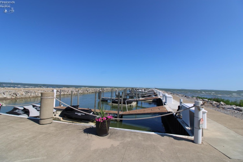 1909 Harbor Road, Port Clinton, 43452, 3 Bedrooms Bedrooms, ,3 BathroomsBathrooms,Residential,For Sale,Harbor,20263016