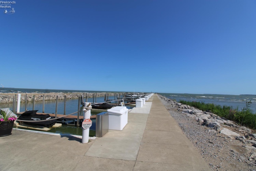 1909 Harbor Road, Port Clinton, 43452, 3 Bedrooms Bedrooms, ,3 BathroomsBathrooms,Residential,For Sale,Harbor,20263016