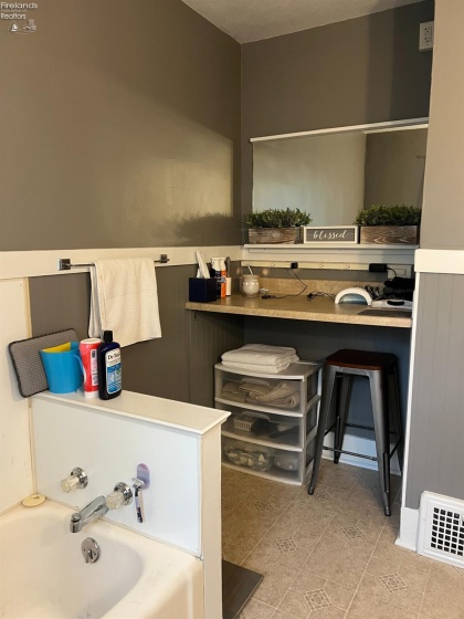 10011 State Route 101, Castalia, 44824, 3 Bedrooms Bedrooms, ,2 BathroomsBathrooms,Residential,For Sale,State Route 101,20263023
