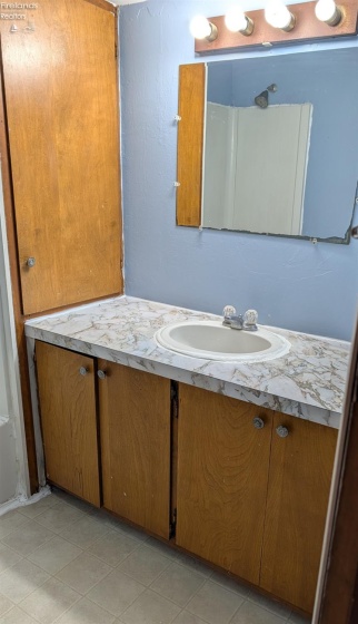 215 Perry Street, Tiffin, 44818, 4 Bedrooms Bedrooms, ,1 BathroomBathrooms,Residential,For Sale,Perry,20263030