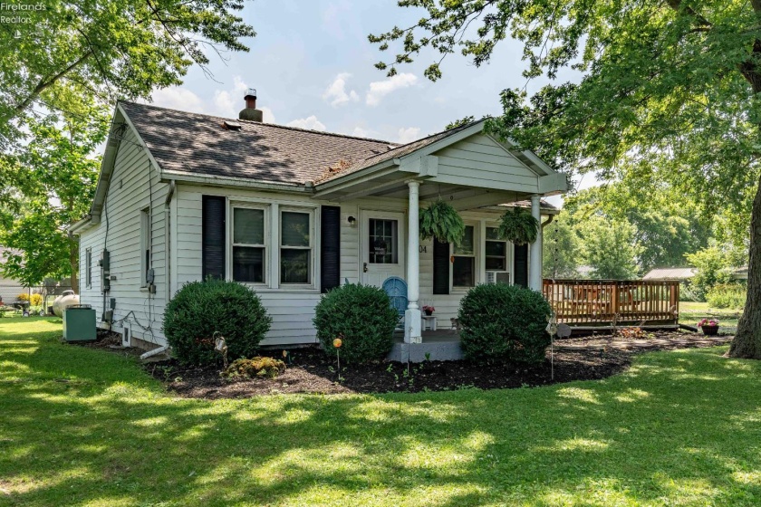 204 Bellevue Avenue, Sandusky, 44870, 3 Bedrooms Bedrooms, ,1 BathroomBathrooms,Residential,For Sale,Bellevue,20263037