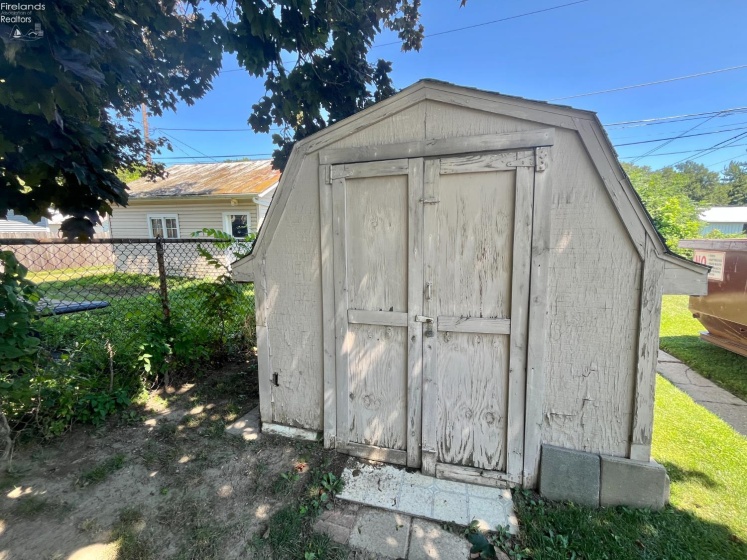 199 Circular Street, Tiffin, 44883, 2 Bedrooms Bedrooms, ,1 BathroomBathrooms,Residential,For Sale,Circular,20263038