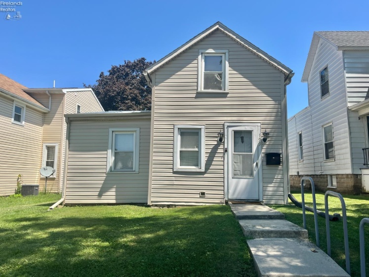 199 Circular Street, Tiffin, 44883, 2 Bedrooms Bedrooms, ,1 BathroomBathrooms,Residential,For Sale,Circular,20263038