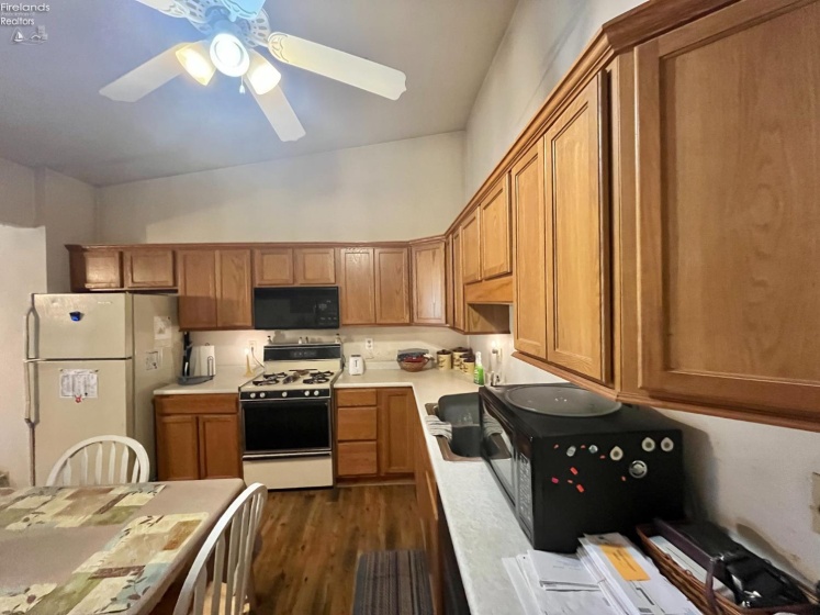 199 Circular Street, Tiffin, 44883, 2 Bedrooms Bedrooms, ,1 BathroomBathrooms,Residential,For Sale,Circular,20263038