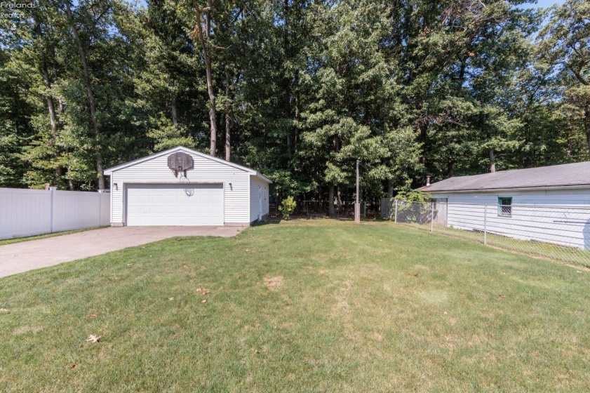 582 Highbridge Road, Vermilion, 44089, 3 Bedrooms Bedrooms, ,2 BathroomsBathrooms,Residential,For Sale,Highbridge,20263015