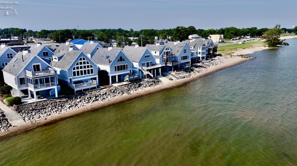1615 Waters Edge Drive, Port Clinton, 43452, 3 Bedrooms Bedrooms, ,3 BathroomsBathrooms,Residential,For Sale,Waters Edge,20263048