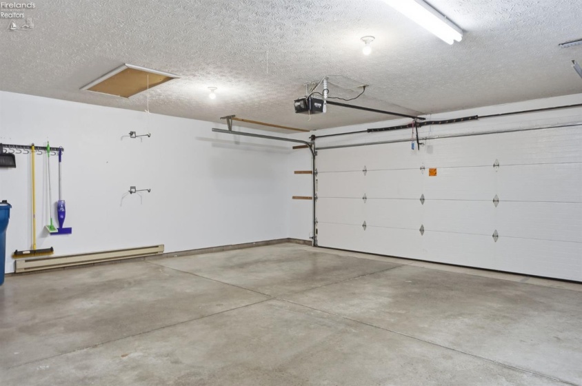 218 Lisa Ann Drive, Huron, 44839, 3 Bedrooms Bedrooms, ,2 BathroomsBathrooms,Residential,For Sale,Lisa Ann,20262949