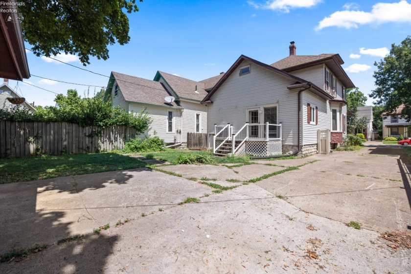 1511 Central Avenue, Sandusky, 44870, 4 Bedrooms Bedrooms, ,2 BathroomsBathrooms,Residential,For Sale,Central,20263017