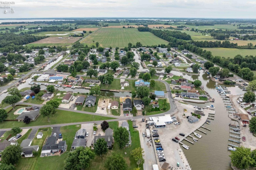 3125 Canal Road, Port Clinton, 43452, 2 Bedrooms Bedrooms, ,1 BathroomBathrooms,Residential,For Sale,Canal,20262984